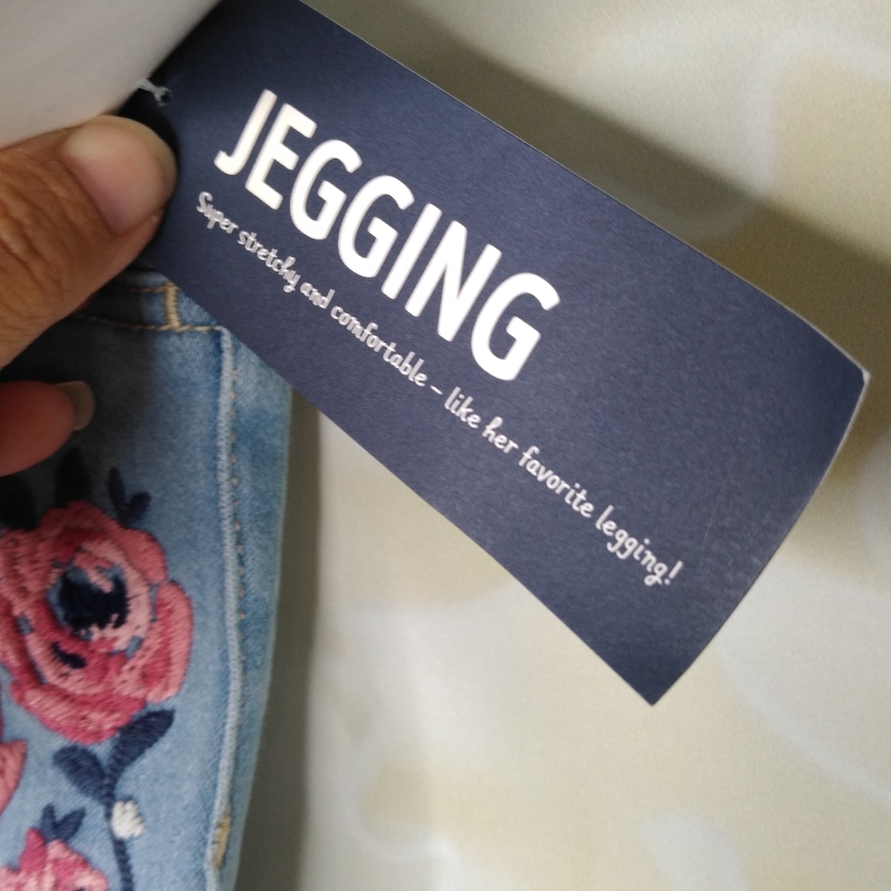 NWT OshKosh BGosh Floral Applique Jeggings - Picture 4 of 6